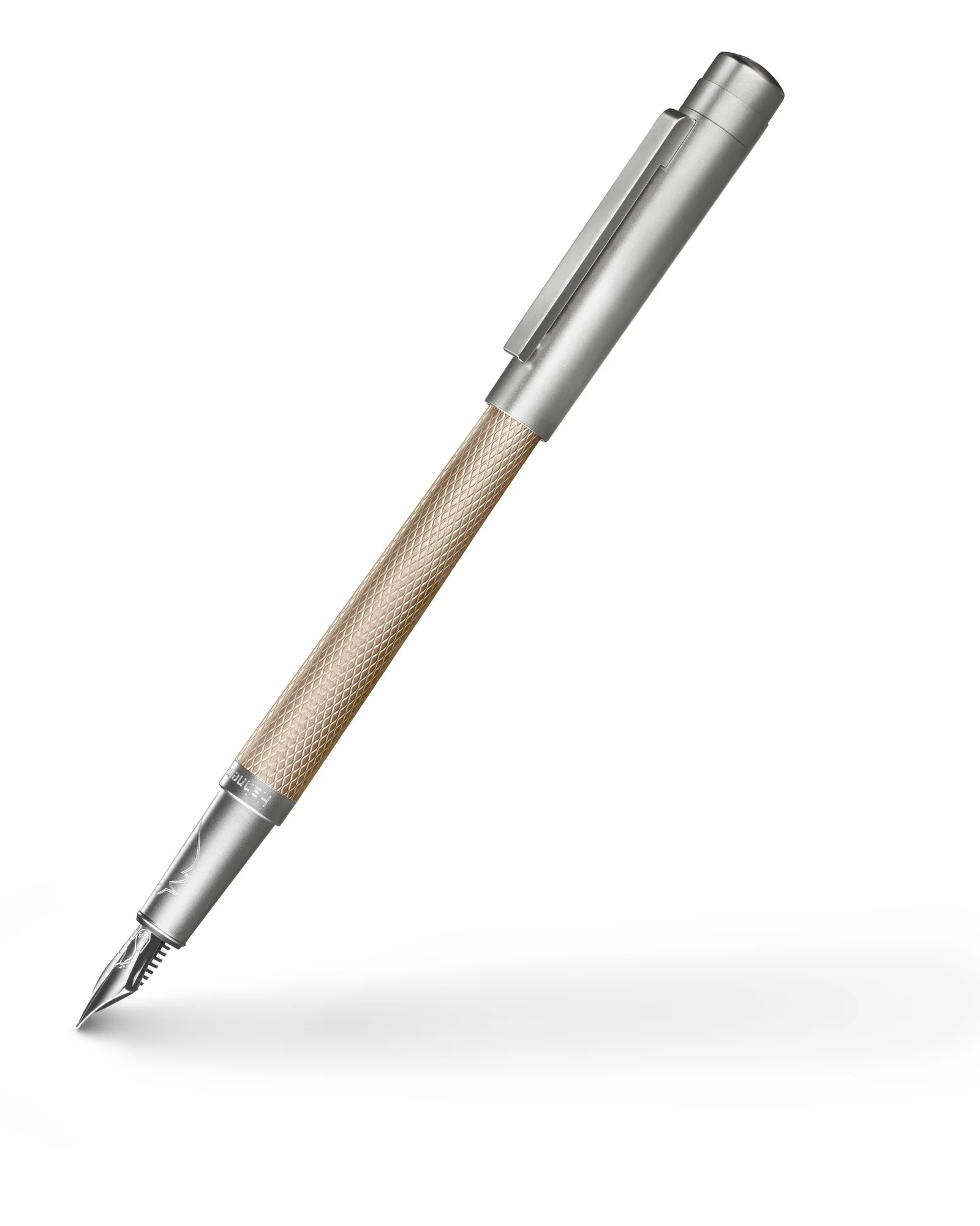 fountain pen, metal cap, knurled grip, fountain nib, pen clip